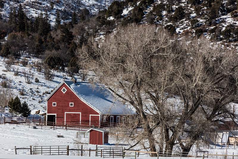 Carol M. Highsmith’s Colorado Photograph | Free public domain photo Red barn and outbuilding near Snowmass Village, a ski-resort community outside Aspen, Colorado. Original image from Carol M.…