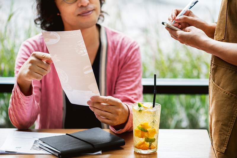 What Is Waiter App And 5 Reasons Why It Is Getting Popular 1 Man ordering food at the restaurant