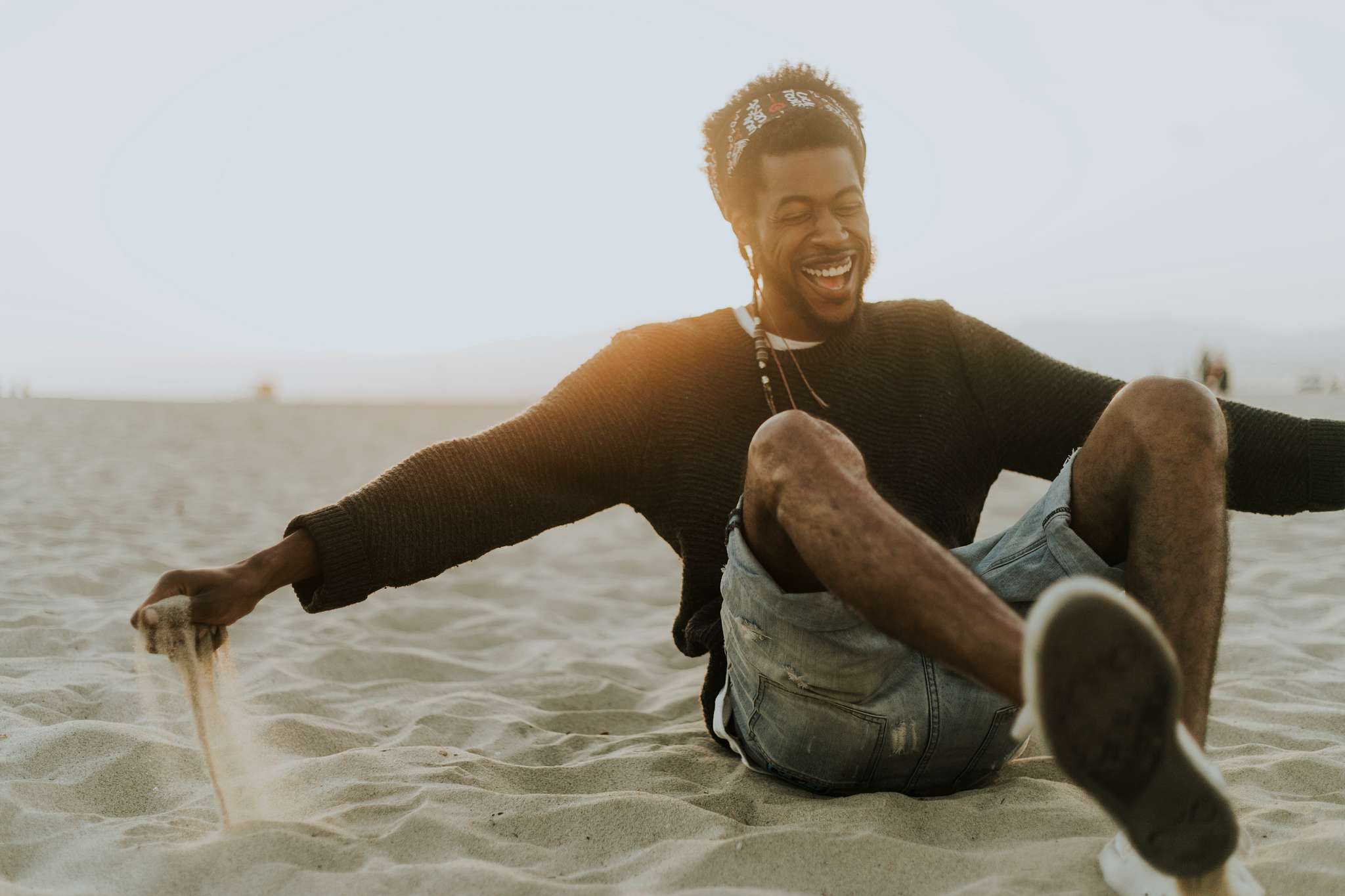 man sitting at the beach by mckinsey id 469012