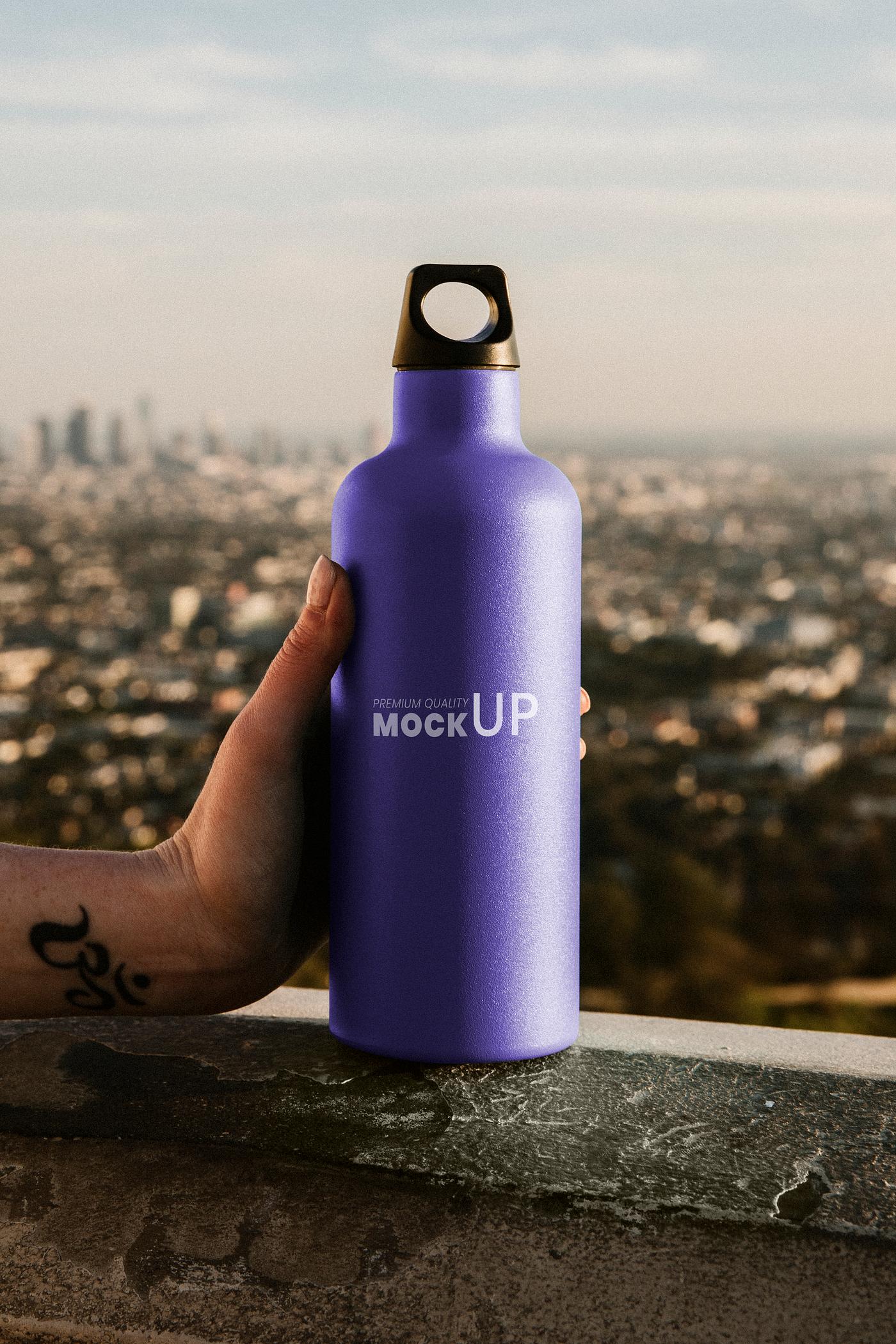 Download Hand holding a reusable water bottle | Royalty free stock psd mockup - 1198693