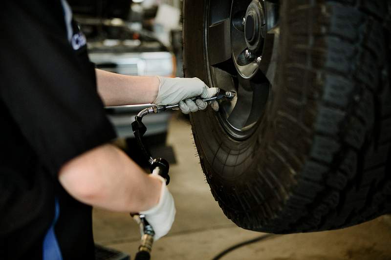 Mechanic Images | Free Vectors, PNGs, Mockups & Backgrounds - rawpixel