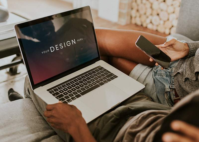 Download Laptop screen mockup