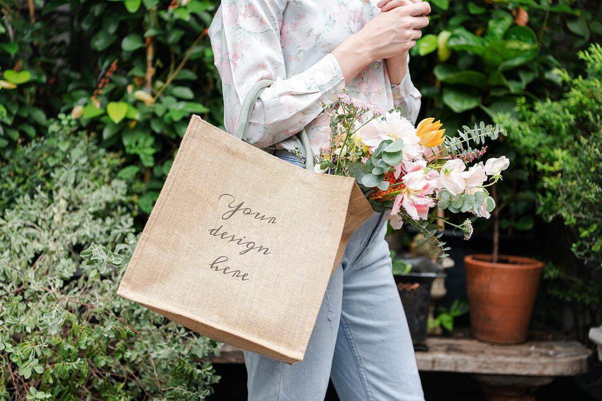 Download Flower Bag Mockup Images Free Vectors Pngs Mockups Backgrounds Rawpixel