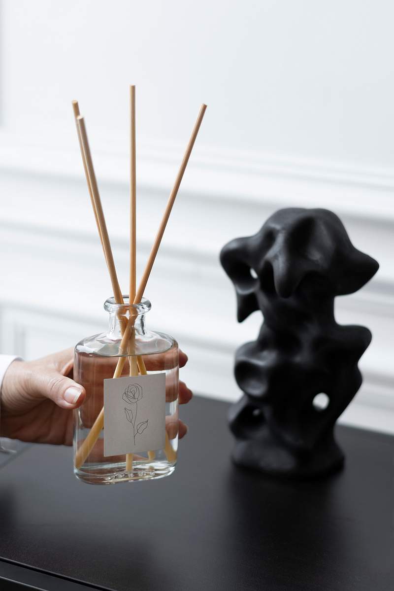 Download Reed Diffuser Images Free Vectors Pngs Mockups Backgrounds Rawpixel
