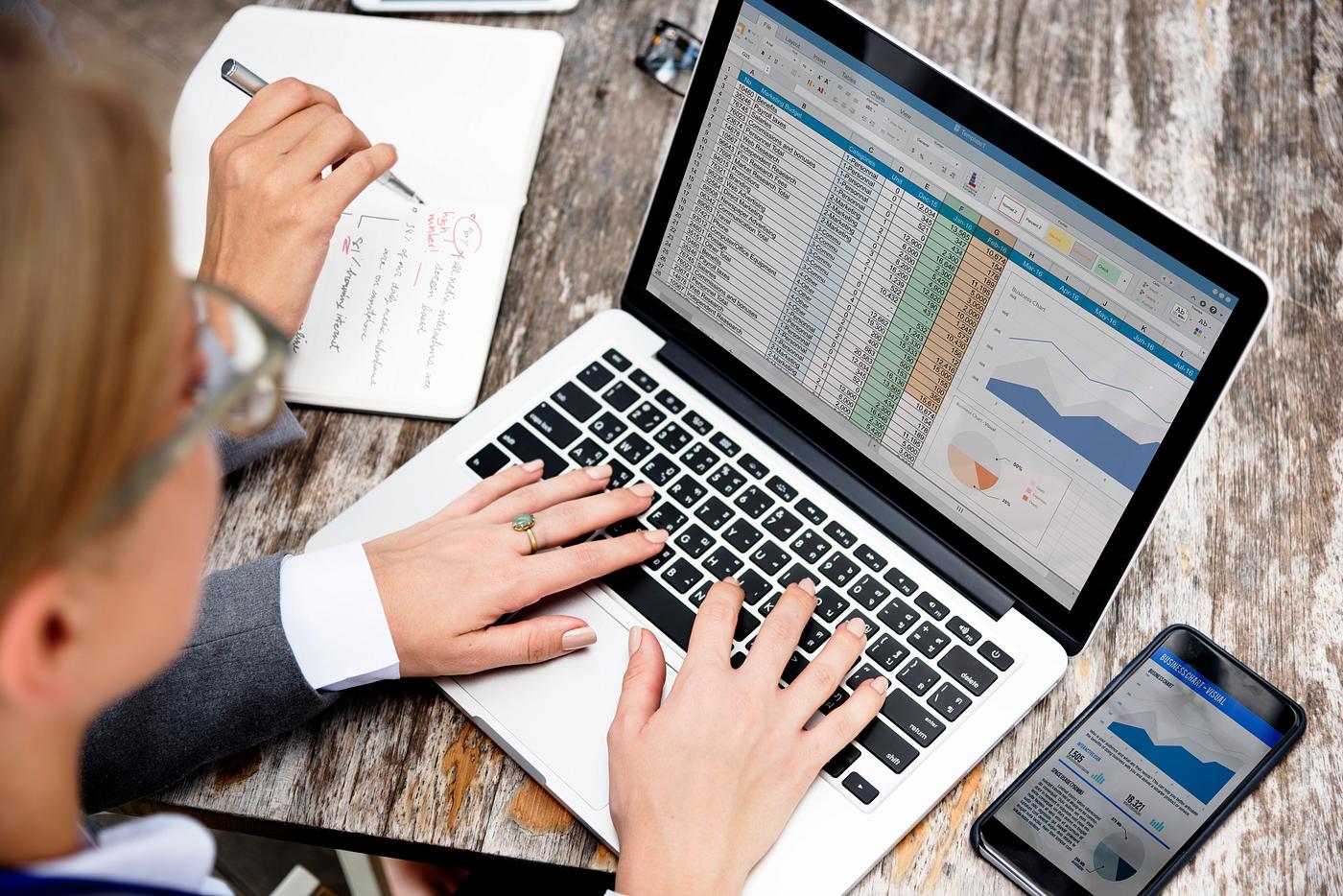 Online business - email, business, businesswoman, businesswomen, commerce, connecting, data, devices, digital, digital... Online business - email, business, businesswoman, businesswomen, commerce, connecting, data, devices, digital, digital...