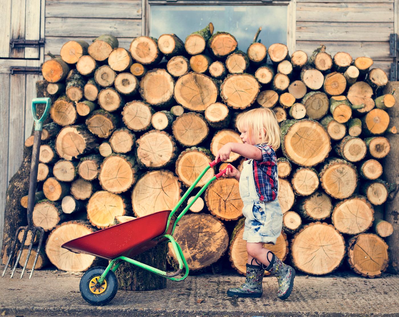 action, active, activity, adolescence, boy, child, childhood, children, development, early life, early years, energy,... action, active, activity, adolescence, boy, child, childhood, children, development, early life, early years, energy,...