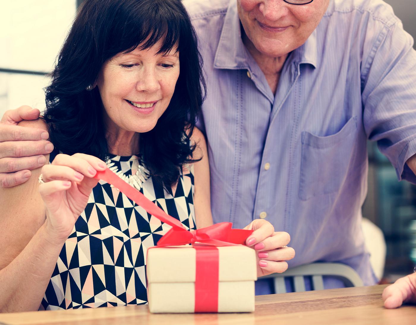 america, american, anniversary, beautiful, birthday, bow, box, card, casual, caucasian, celebration, cheerful, couple, date... america, american, anniversary, beautiful, birthday, bow, box, card, casual, caucasian, celebration, cheerful, couple, date...