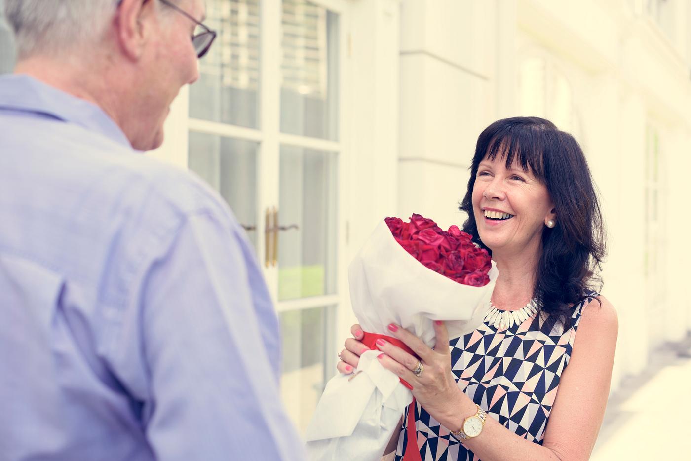 bouquet, old, gift, joy, date, people, caucasian, woman, couple, smile, cheerful, smiling, man, flower, affection, guy,... bouquet, old, gift, joy, date, people, caucasian, woman, couple, smile, cheerful, smiling, man, flower, affection, guy,...