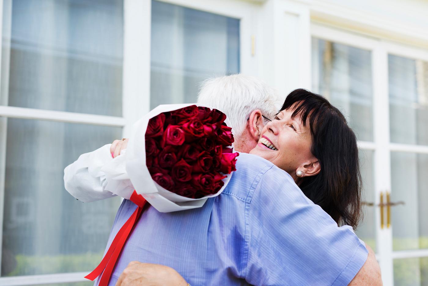 adult, affection, bouquet, caucasian, cheerful, connection, couple, embrace, female, flower, gesture, gift, guy, happiness,... adult, affection, bouquet, caucasian, cheerful, connection, couple, embrace, female, flower, gesture, gift, guy, happiness,...