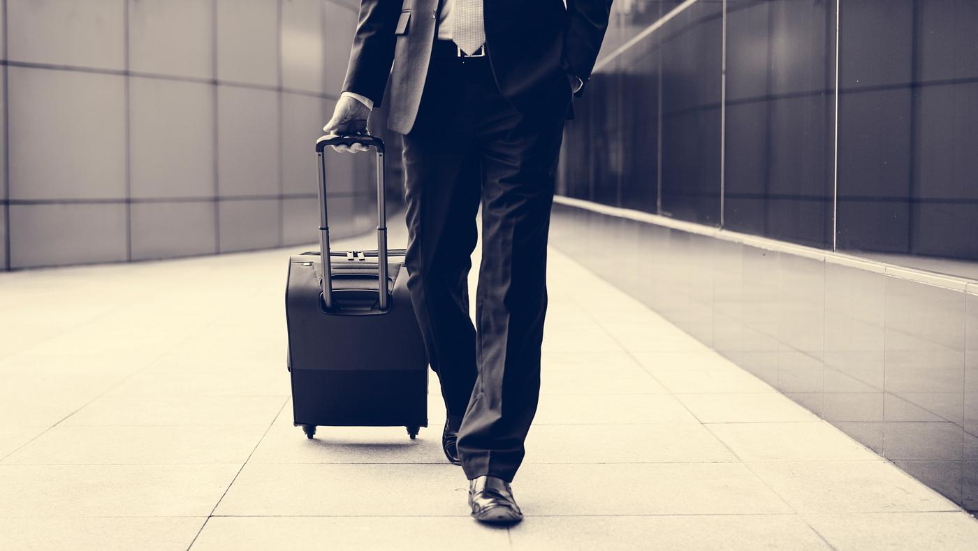 baggage, white collar worker, luggage, commuter, travel, business, caucasian, airport, businessman, transport, trip, man,... baggage, white collar worker, luggage, commuter, travel, business, caucasian, airport, businessman, transport, trip, man,...