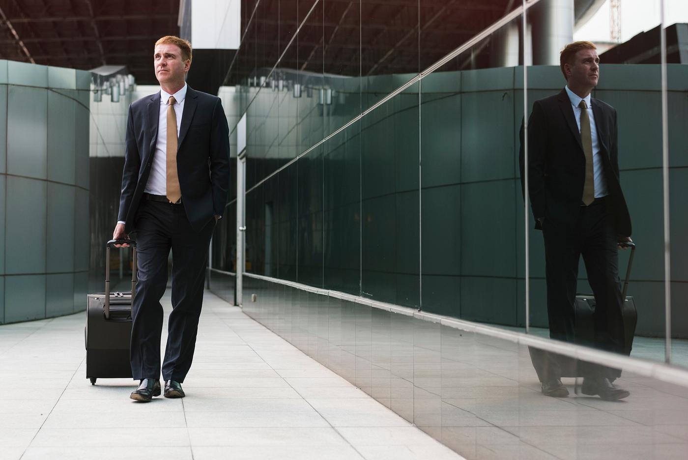 airport, adult, baggage, business, business people, businessman, businessmen, career, commuter, corporate, departure,... airport, adult, baggage, business, business people, businessman, businessmen, career, commuter, corporate, departure,...