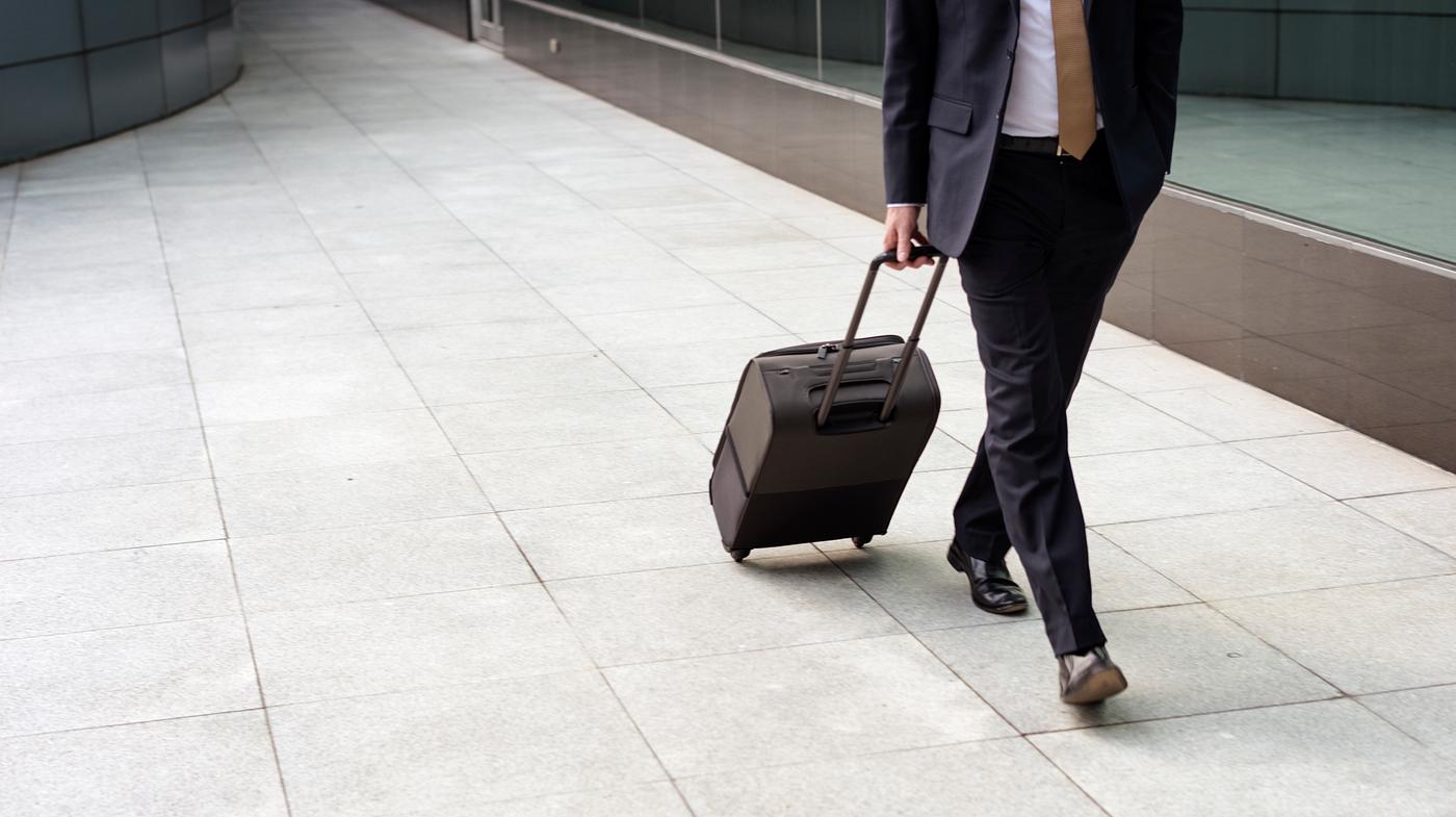 baggage, white collar worker, luggage, commuter, travel, business, caucasian, airport, businessman, transport, trip, man,... baggage, white collar worker, luggage, commuter, travel, business, caucasian, airport, businessman, transport, trip, man,...