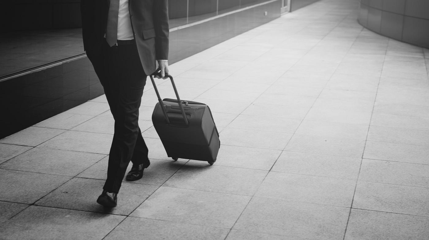 baggage, white collar worker, luggage, commuter, travel, business, caucasian, airport, businessman, transport, trip, man,... baggage, white collar worker, luggage, commuter, travel, business, caucasian, airport, businessman, transport, trip, man,...