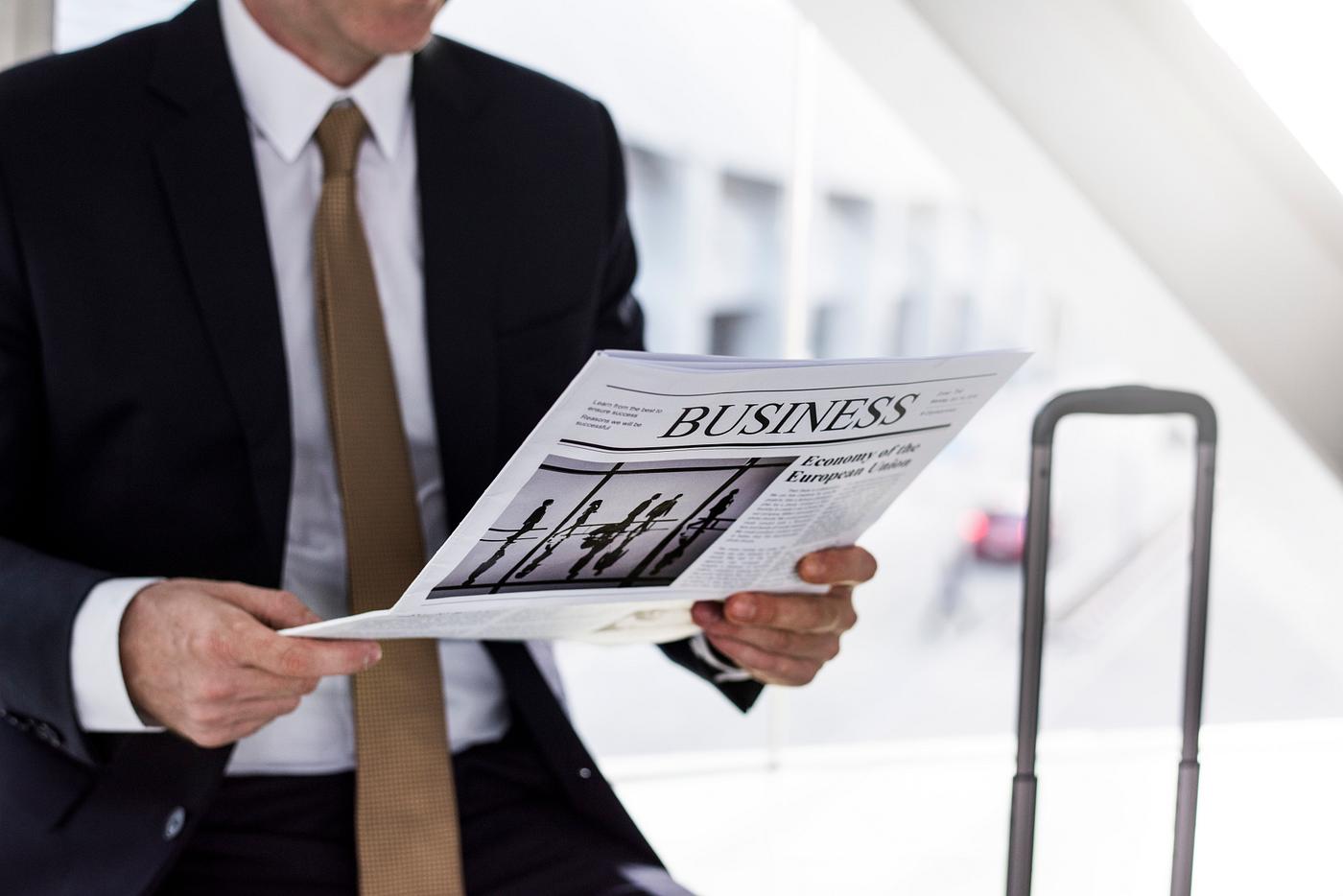 baggage, headline, reading, person, manager, white collar worker, busy, travel, business, caucasian, businessman, leader,... baggage, headline, reading, person, manager, white collar worker, busy, travel, business, caucasian, businessman, leader,...