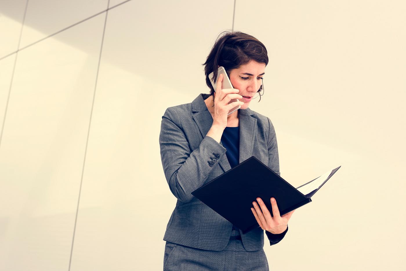 using, phone, person, manager, discussion, white collar worker, busy, digital, business, caucasian, telecommunication, woman... using, phone, person, manager, discussion, white collar worker, busy, digital, business, caucasian, telecommunication, woman...