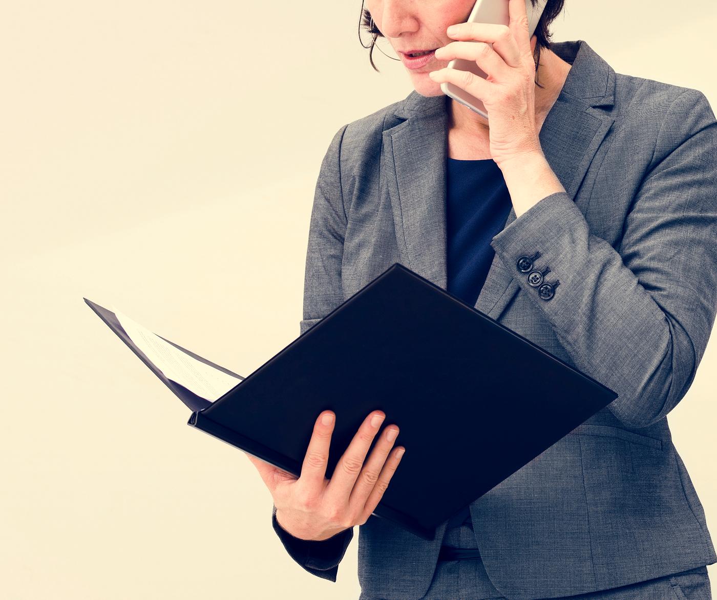 using, phone, person, manager, discussion, white collar worker, busy, digital, business, caucasian, telecommunication, woman... using, phone, person, manager, discussion, white collar worker, busy, digital, business, caucasian, telecommunication, woman...