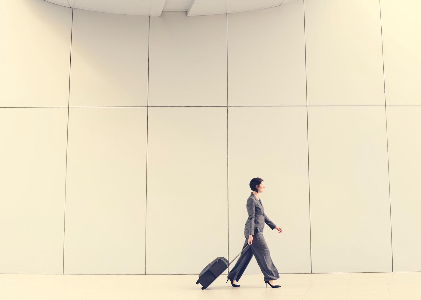baggage, white collar worker, commuter, luggage, travel, business, caucasian, airport, transport, woman, trip, office worker... baggage, white collar worker, commuter, luggage, travel, business, caucasian, airport, transport, woman, trip, office worker...