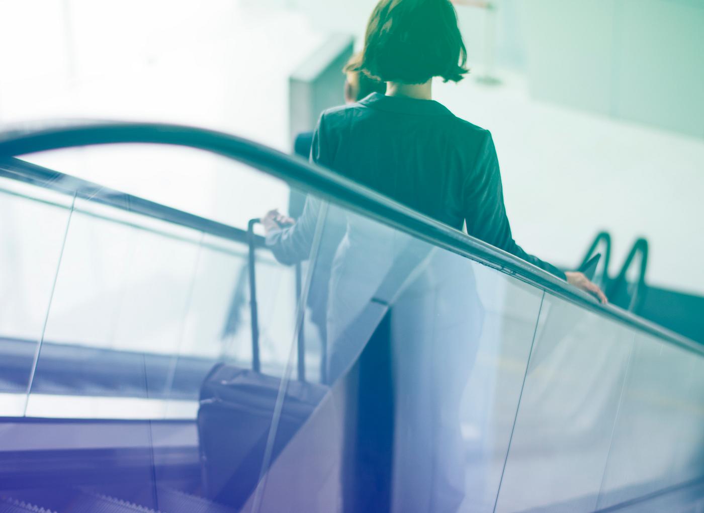 baggage, white collar worker, luggage, commuter, travel, business, caucasian, airport, transport, woman, trip, office worker... baggage, white collar worker, luggage, commuter, travel, business, caucasian, airport, transport, woman, trip, office worker...