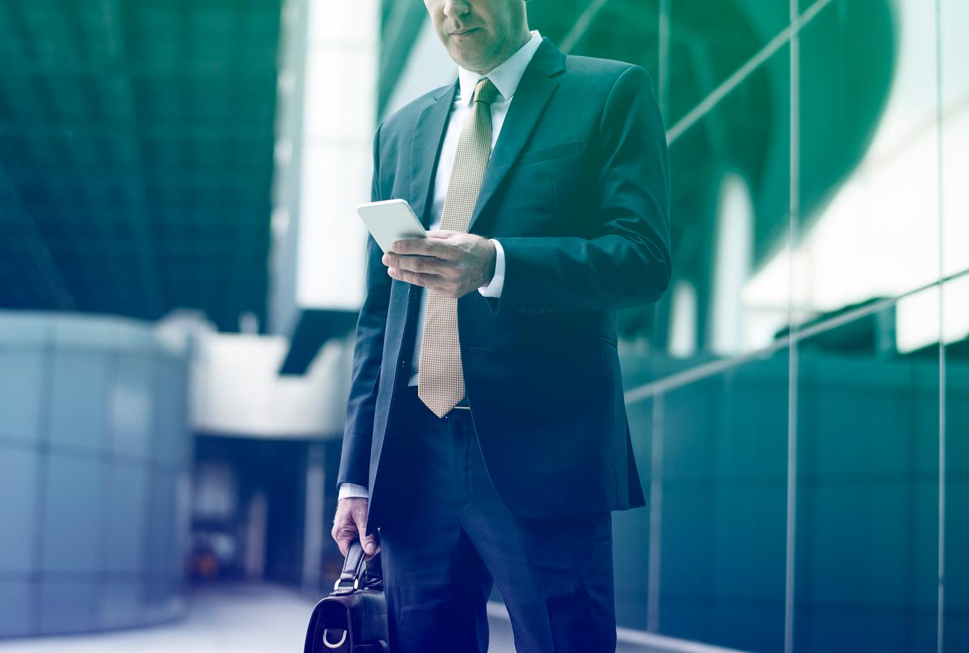 adult, airport, baggage, briefcase, business, business people, businessman, career, caucasian, commuter, connection,... adult, airport, baggage, briefcase, business, business people, businessman, career, caucasian, commuter, connection,...