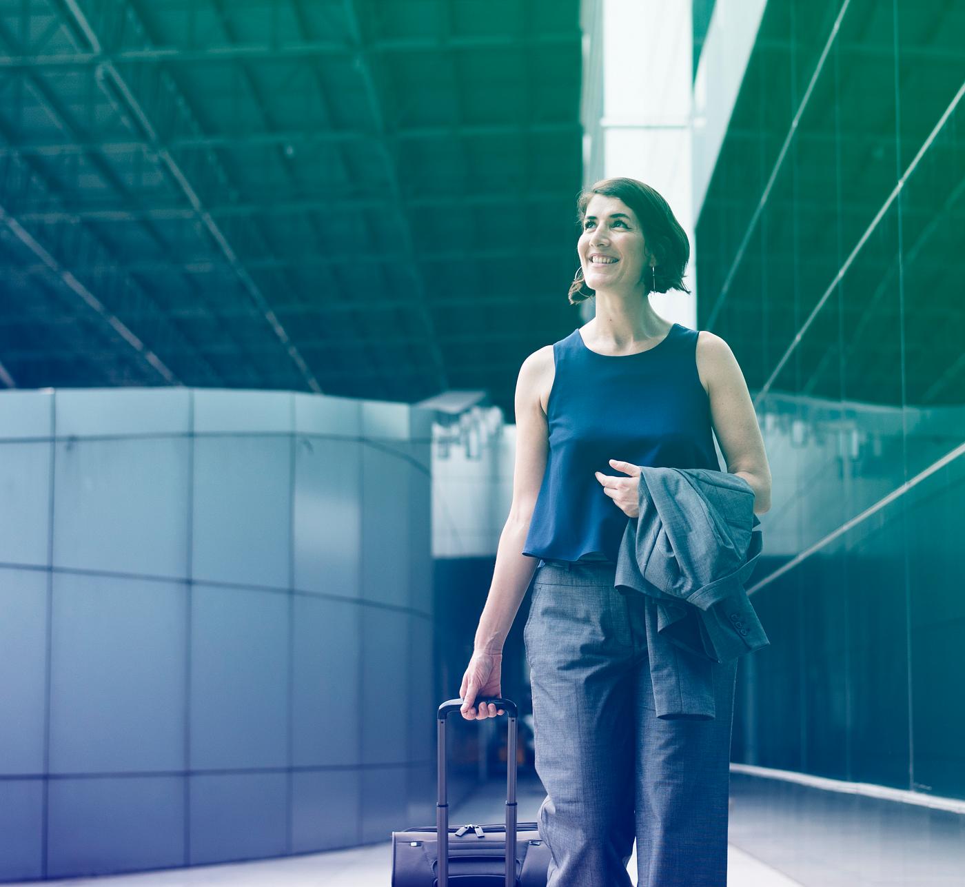 baggage, white collar worker, luggage, commuter, travel, business, caucasian, airport, transport, woman, trip, office worker... baggage, white collar worker, luggage, commuter, travel, business, caucasian, airport, transport, woman, trip, office worker...