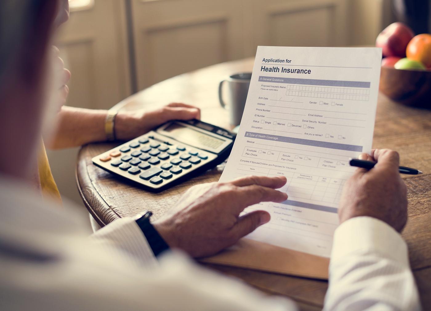 insurance, decide, person, relax, paper, retired, daily life, people, retirement, life, hands, future, lifestyle, bank,... insurance, decide, person, relax, paper, retired, daily life, people, retirement, life, hands, future, lifestyle, bank,...