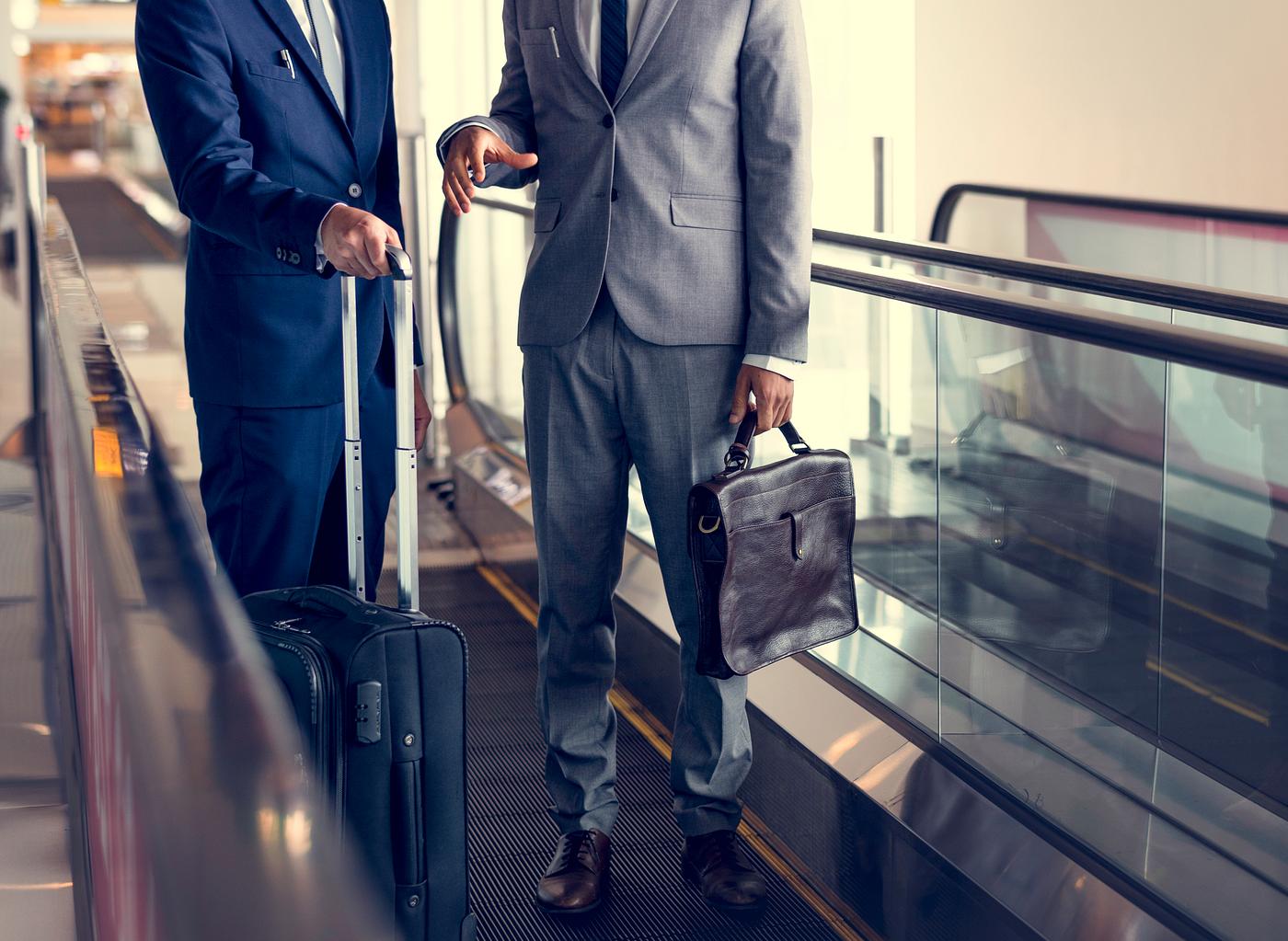 business trip, baggage, person, suit and tie, manager, diverse, white collar worker, luggage, travel, people, business,... business trip, baggage, person, suit and tie, manager, diverse, white collar worker, luggage, travel, people, business,...