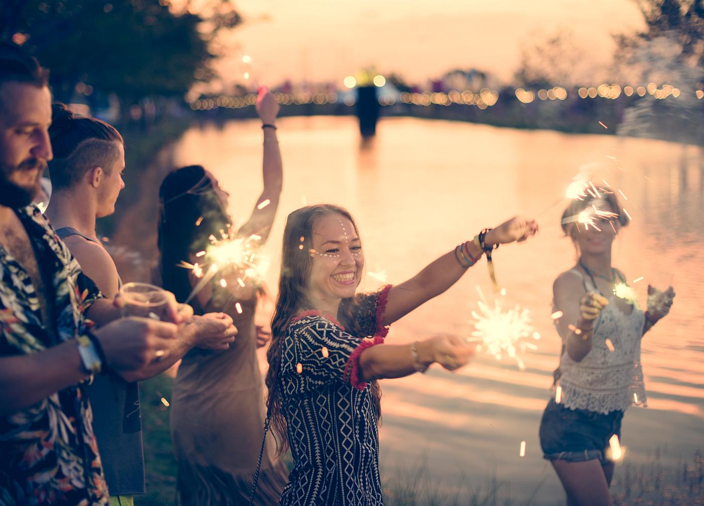 concert, person, relax, carefree, party, people, together, friends, sparkler, socializing, hands, event, lifestyle, weekend... concert, person, relax, carefree, party, people, together, friends, sparkler, socializing, hands, event, lifestyle, weekend...