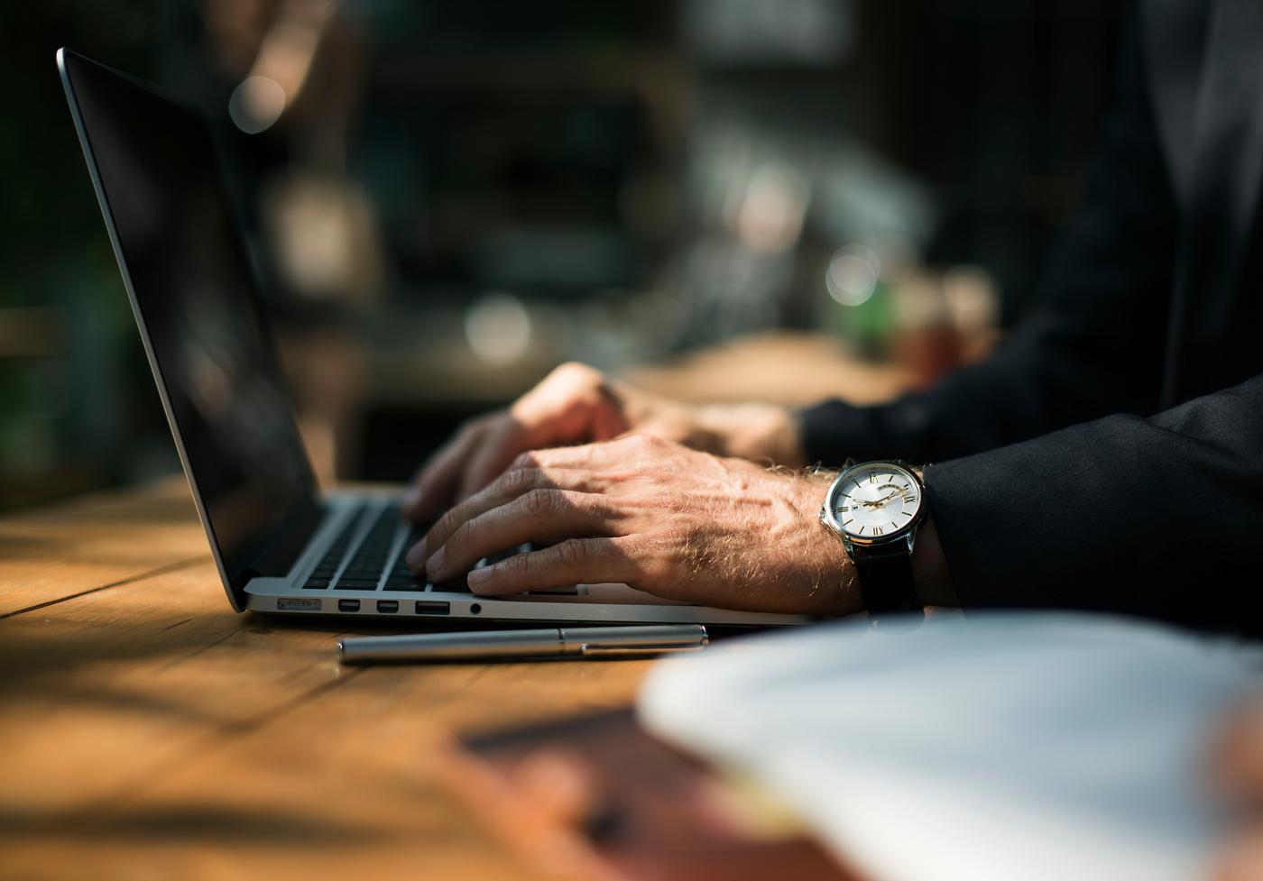 business, laptop, break, cafe, cc0, coffee shop, connection, creative common 0, creative commons 0, hand, internet, online,... business, laptop, break, cafe, cc0, coffee shop, connection, creative common 0, creative commons 0, hand, internet, online,...