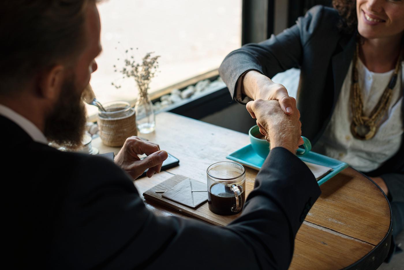 handshake, meeting, business, deal, talking, coffee, agreement, beard, beverage, brainstorming, break, cafe, cc0,... handshake, meeting, business, deal, talking, coffee, agreement, beard, beverage, brainstorming, break, cafe, cc0,...
