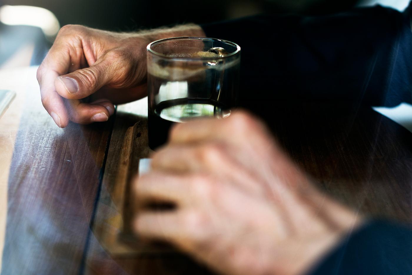 restaurant, beverage, break, cafe, cc0, creative common 0, creative commons 0, drinks, hands, human hand, leisure, pastime,... restaurant, beverage, break, cafe, cc0, creative common 0, creative commons 0, drinks, hands, human hand, leisure, pastime,...