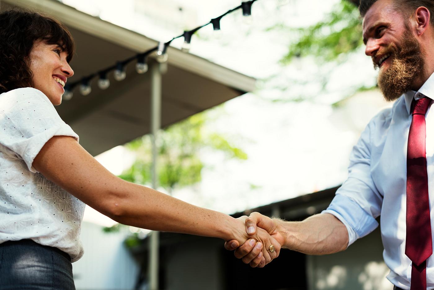 handshake, smile, deal, meeting, agreement, beard, business, cc0, cheerful, communication, corporate, creative common 0,... handshake, smile, deal, meeting, agreement, beard, business, cc0, cheerful, communication, corporate, creative common 0,...