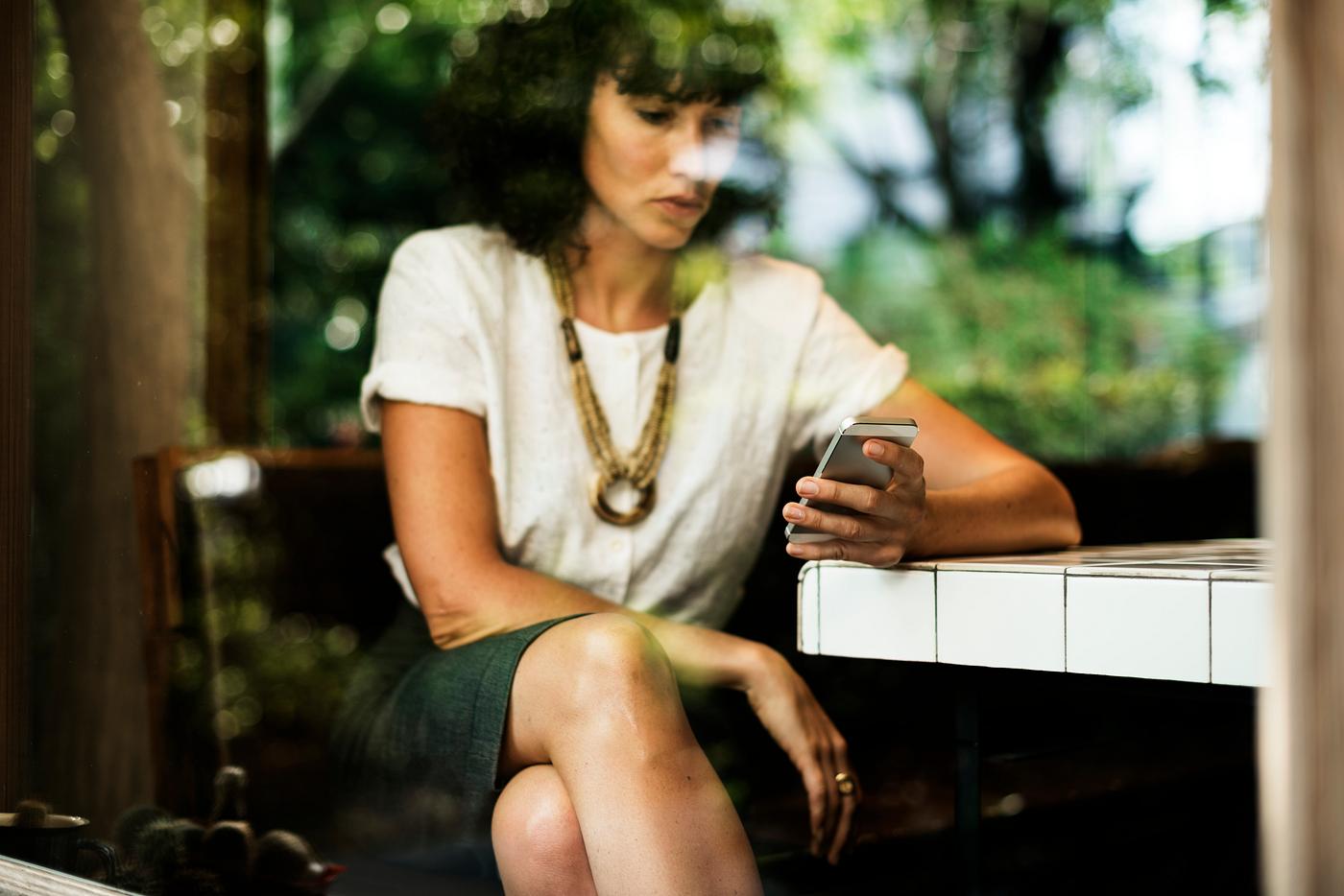 woman, break, cafe, cc0, coffee shop, connection, creative common 0, creative commons 0, interaction, internet, mobile phone... woman, break, cafe, cc0, coffee shop, connection, creative common 0, creative commons 0, interaction, internet, mobile phone...