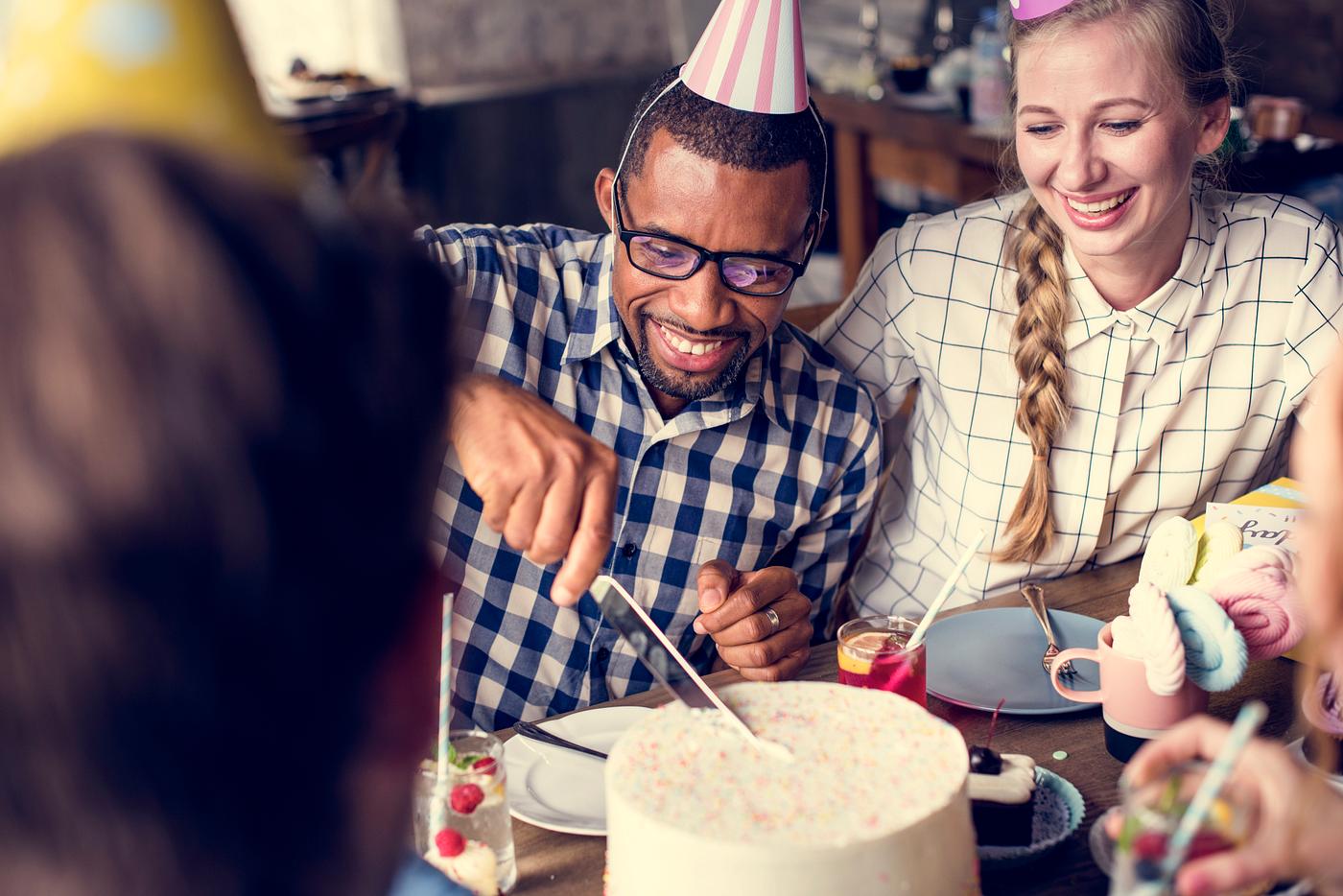 african descent, bakery, beverage, birthday, cafe, cake, celebration, cheerful, cream, cupcake, cutting, decorate, dessert,... african descent, bakery, beverage, birthday, cafe, cake, celebration, cheerful, cream, cupcake, cutting, decorate, dessert,...