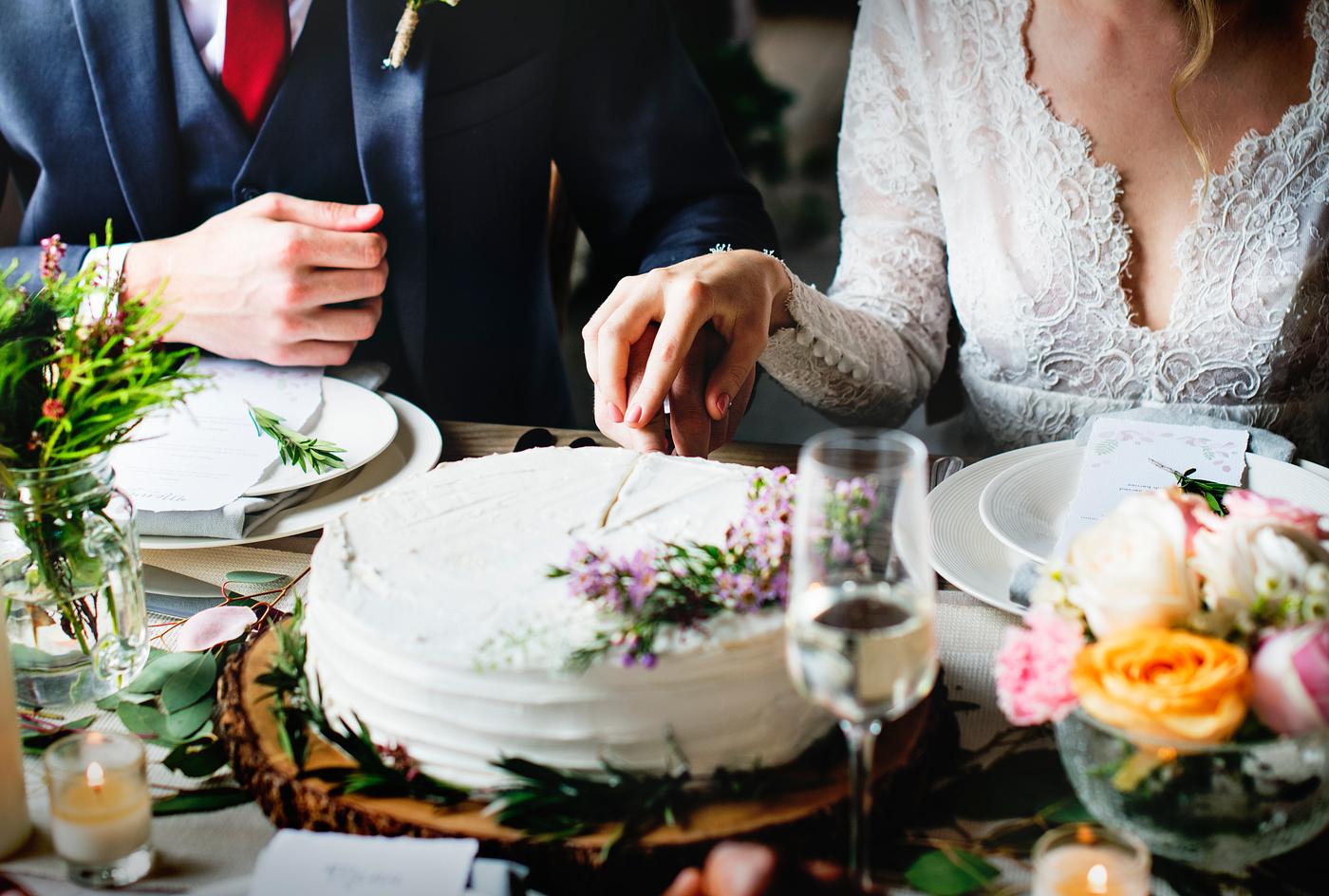 bridal, adult, bride, cake, celebrate, celebration, cheerful, couple, cut, cutting, enjoyment, event, expression, family,... bridal, adult, bride, cake, celebrate, celebration, cheerful, couple, cut, cutting, enjoyment, event, expression, family,...