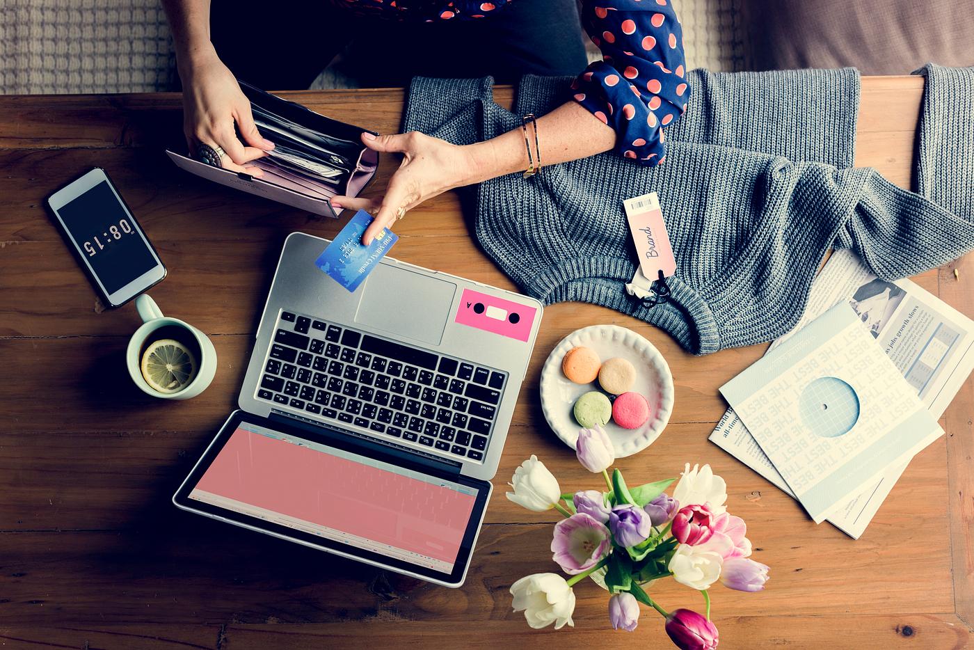 purse, aerial view, attach, attached, beautiful, beauty, blossom, cloth, credit card, decoration, design, desk, finance,... purse, aerial view, attach, attached, beautiful, beauty, blossom, cloth, credit card, decoration, design, desk, finance,...