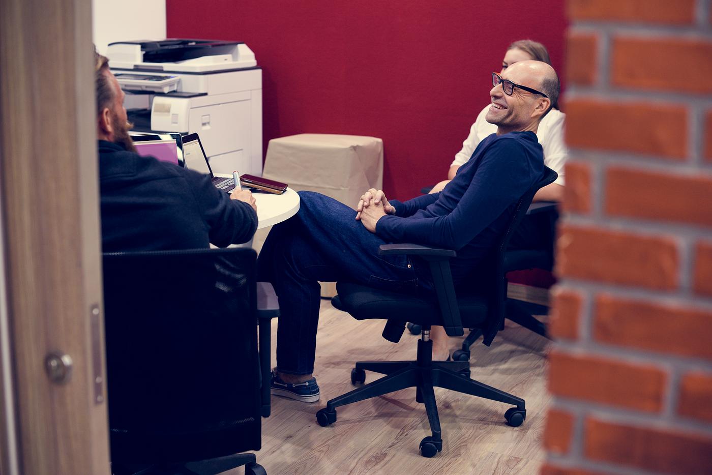 brainstorm, business, businessmen, casual, caucasian, cheerful, colleagues, communication, company, conversation, coworking... brainstorm, business, businessmen, casual, caucasian, cheerful, colleagues, communication, company, conversation, coworking...