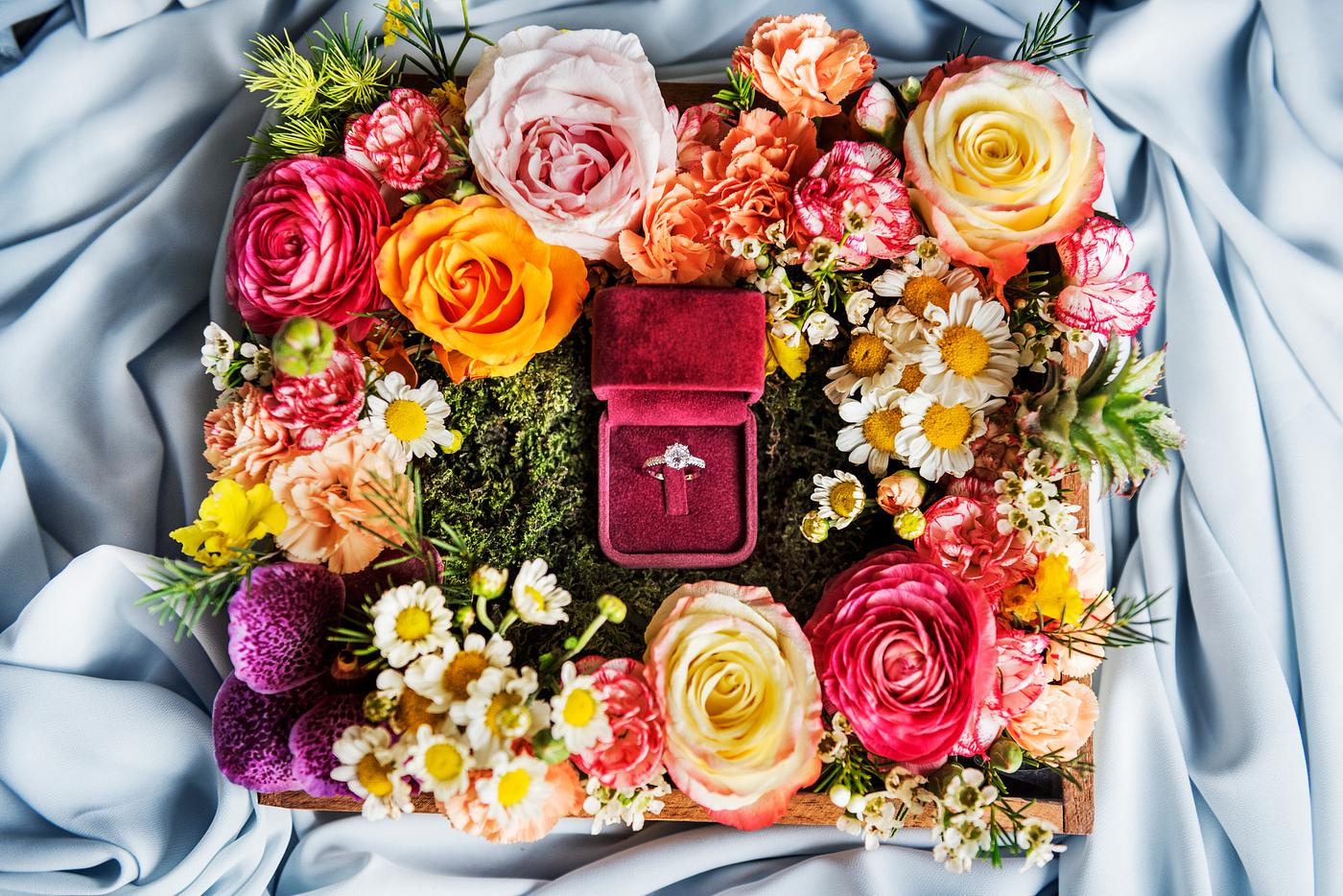aerial view, arrangement, carnatios, ceremony, daisy, decoration, engagement, flat lay, flowers, jewel, marriage, nobody,... aerial view, arrangement, carnatios, ceremony, daisy, decoration, engagement, flat lay, flowers, jewel, marriage, nobody,...