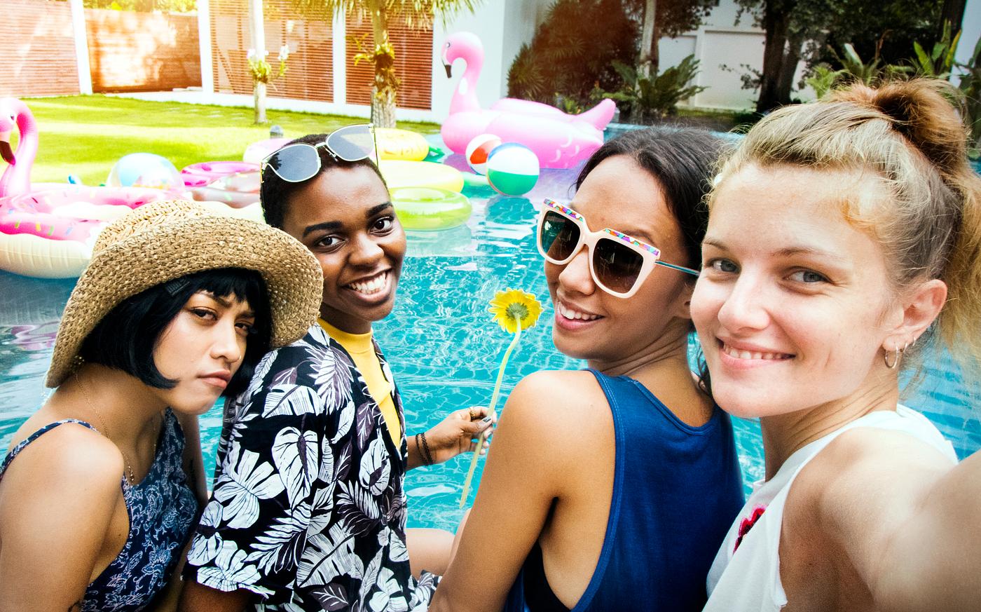 selfie, activity, african descent, asian, camera, caucasian, cheerful, diverse, enjoying, enjoyment, friends, fun, group,... selfie, activity, african descent, asian, camera, caucasian, cheerful, diverse, enjoying, enjoyment, friends, fun, group,...