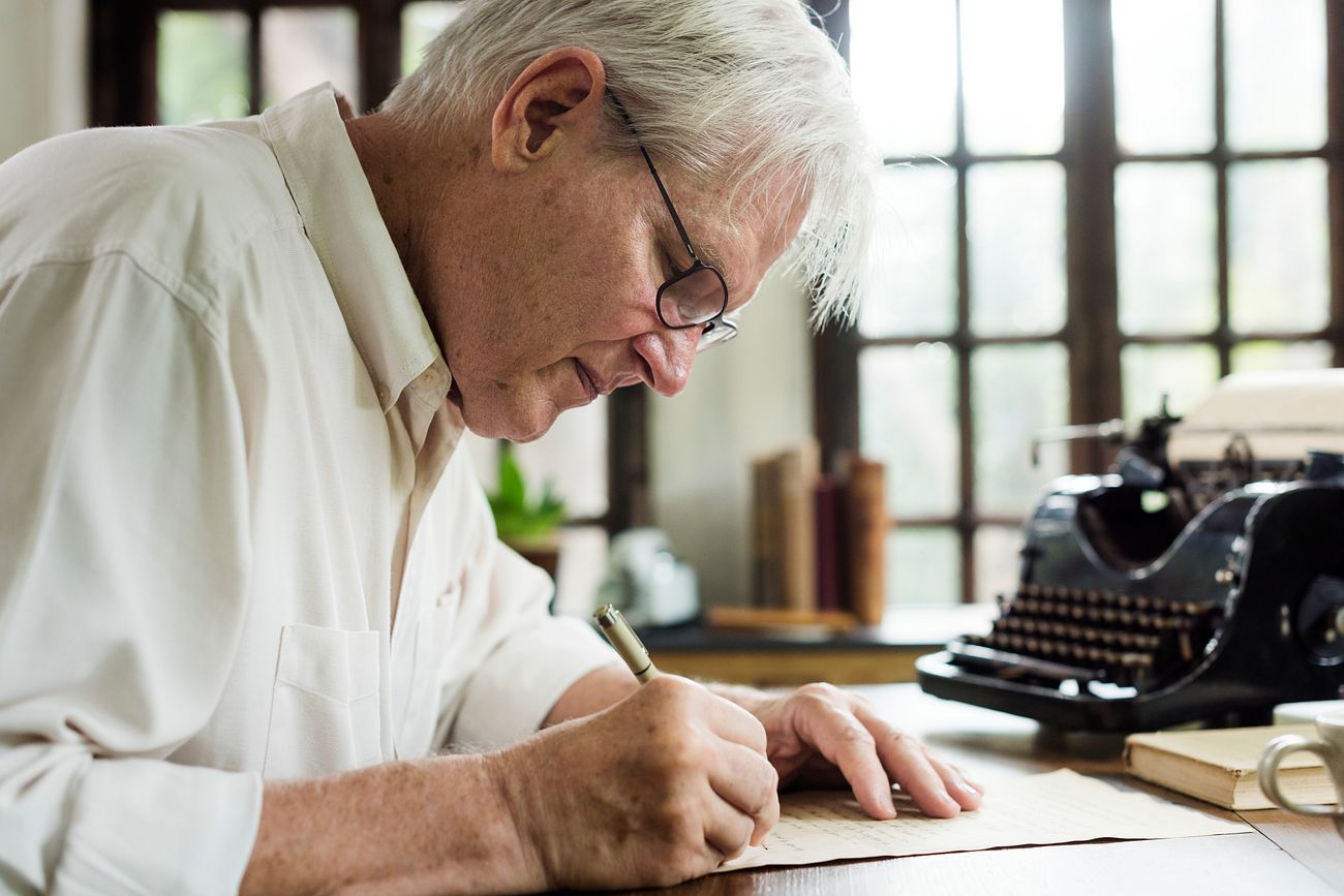Elderly man writing a letter Royalty free photo 105301