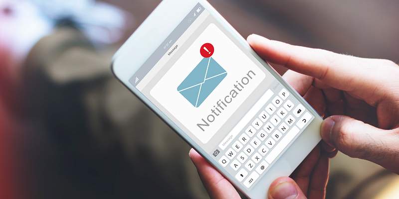 6 Worthwhile Benefits Of SMS Marketing For Your Restaurant Business 3 Online Message Social Network Concept