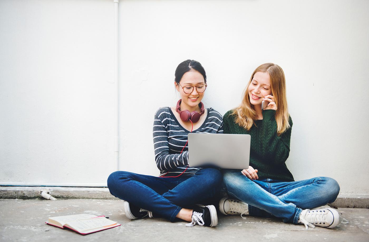 asian, asian ethnicity, bonding, brainstorming, browsing, casual, cheerful, college, communication, digital device, diverse... asian, asian ethnicity, bonding, brainstorming, browsing, casual, cheerful, college, communication, digital device, diverse...
