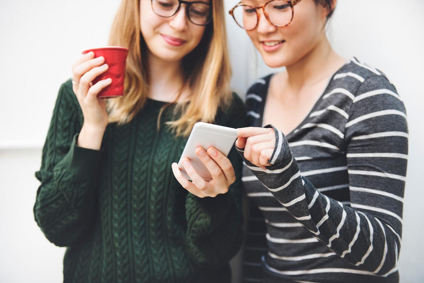 asian, asian ethnicity, bonding, browsing, casual, chat, cheerful, coffee, college, communication, digital, digital device,... asian, asian ethnicity, bonding, browsing, casual, chat, cheerful, coffee, college, communication, digital, digital device,...