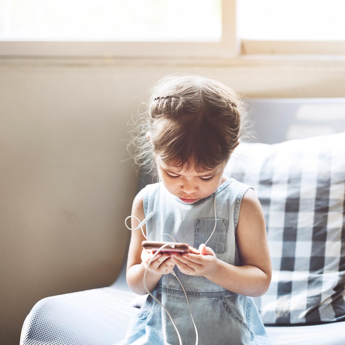 activity, adolescence, browsing, casual, cellphone, cheerful, child, childhood, children, communication, connecting,... activity, adolescence, browsing, casual, cellphone, cheerful, child, childhood, children, communication, connecting,...