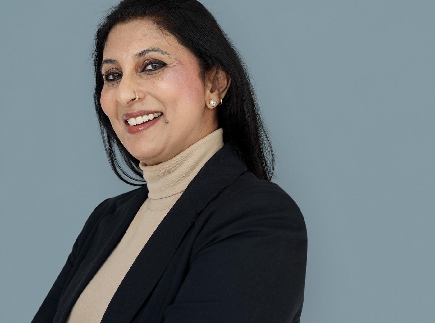 studio, expression, pastel, person, people, woman, lifestyle, smile, positive, cheerful, isolated, happiness, businesswoman... studio, expression, pastel, person, people, woman, lifestyle, smile, positive, cheerful, isolated, happiness, businesswoman...