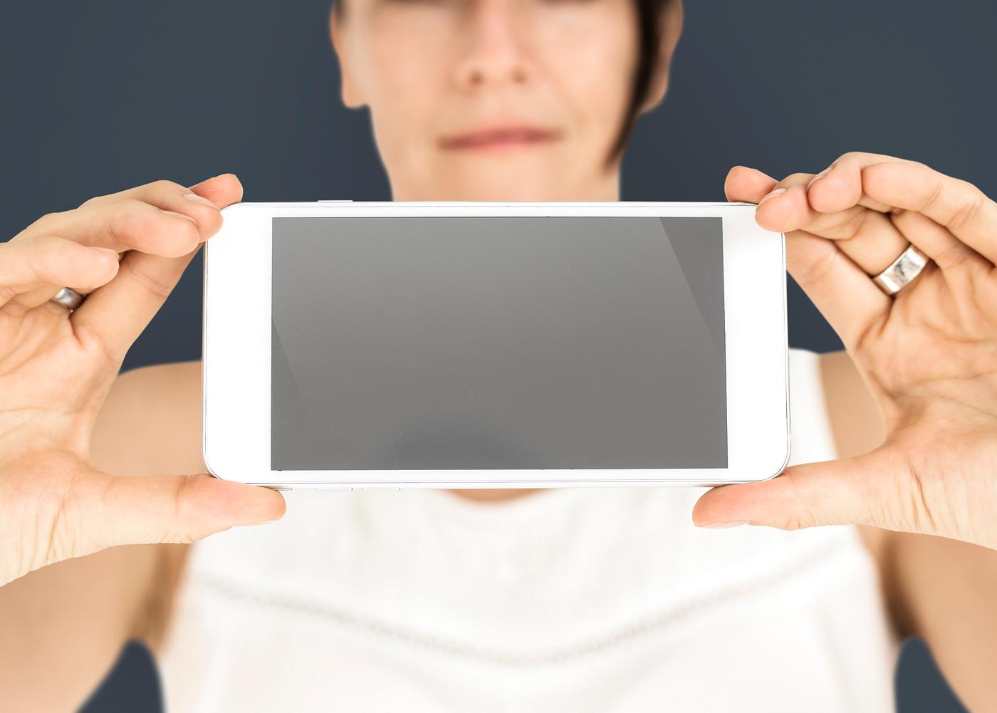 expression, studio, person, phone, portable, technology, holding, object, landscape, people, network, positivity, caucasian... expression, studio, person, phone, portable, technology, holding, object, landscape, people, network, positivity, caucasian...