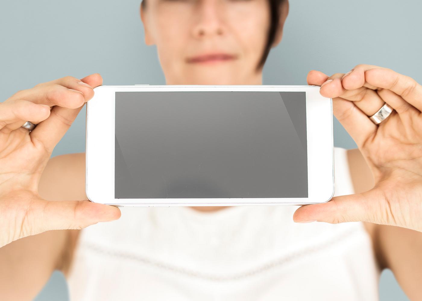 expression, studio, person, phone, portable, technology, holding, object, landscape, people, network, positivity, caucasian... expression, studio, person, phone, portable, technology, holding, object, landscape, people, network, positivity, caucasian...