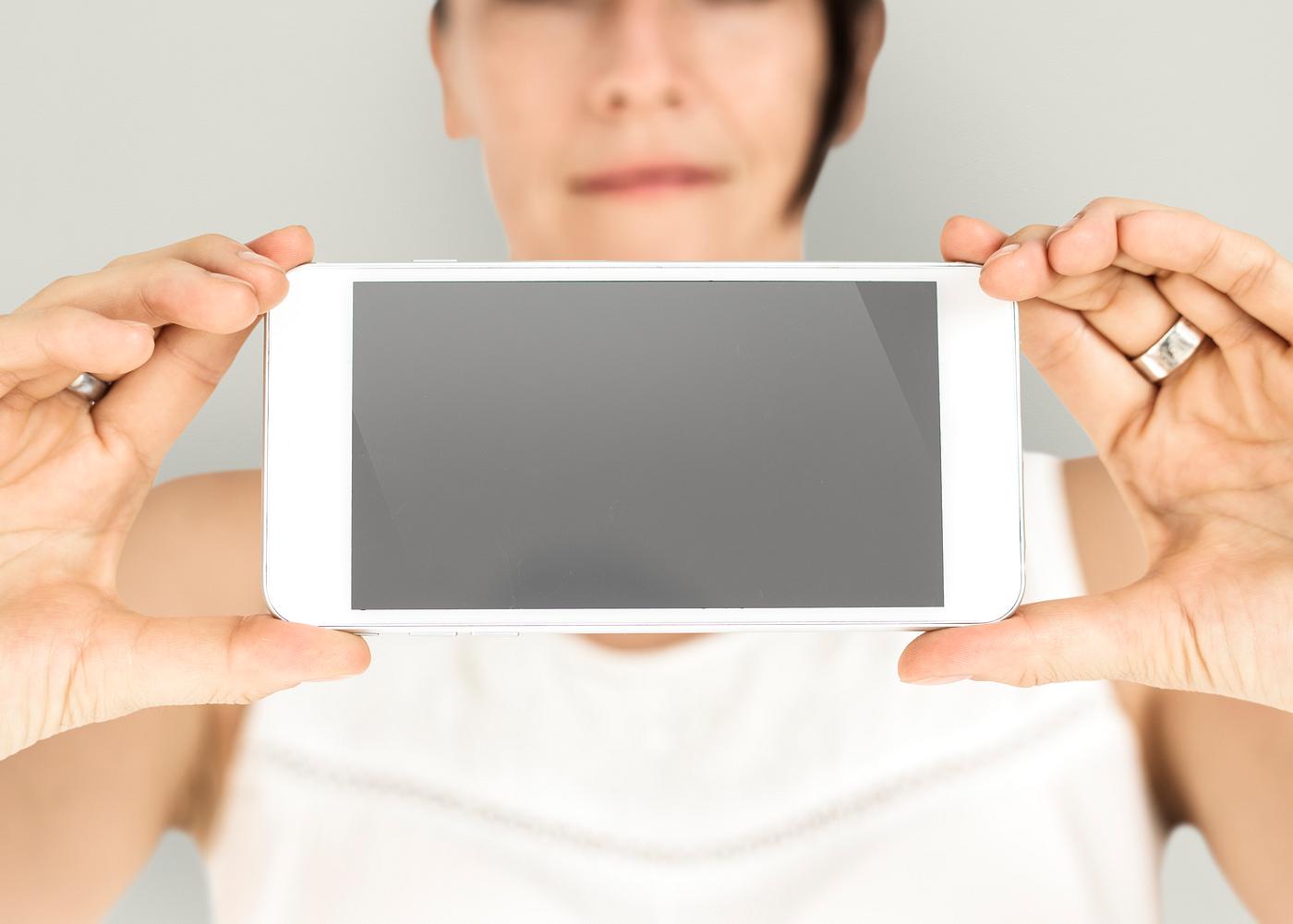 expression, studio, person, phone, portable, technology, holding, object, landscape, people, network, positivity, caucasian... expression, studio, person, phone, portable, technology, holding, object, landscape, people, network, positivity, caucasian...
