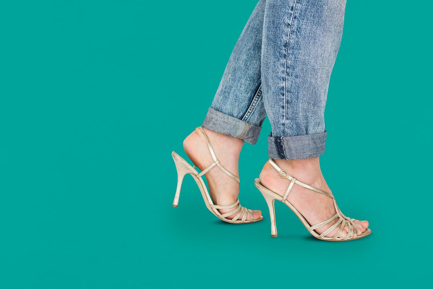 studio, fashion, model, person, people, race, style, solo, woman, lifestyle, casual, feminism, shoes, isolated, green, jeans... studio, fashion, model, person, people, race, style, solo, woman, lifestyle, casual, feminism, shoes, isolated, green, jeans...