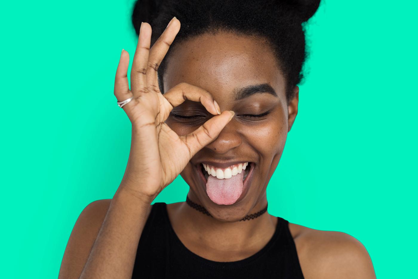 studio, model, person, people, race, style, solo, woman, lifestyle, casual, ok, feminism, isolated, green, african descent,... studio, model, person, people, race, style, solo, woman, lifestyle, casual, ok, feminism, isolated, green, african descent,...