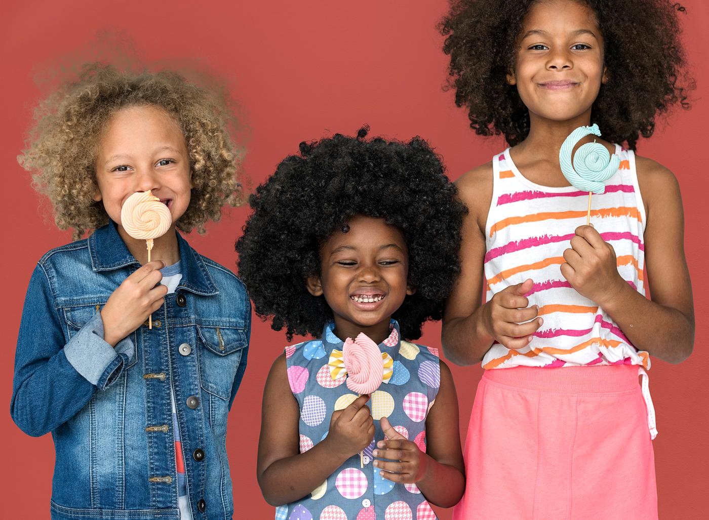 studio, expression, person, little, children, people, positivity, licking, friends, candy, happy, friendship, smile,... studio, expression, person, little, children, people, positivity, licking, friends, candy, happy, friendship, smile,...